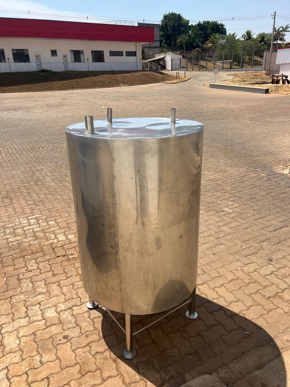 Tanque em aço inox 316L fabricado pela Ferraresi